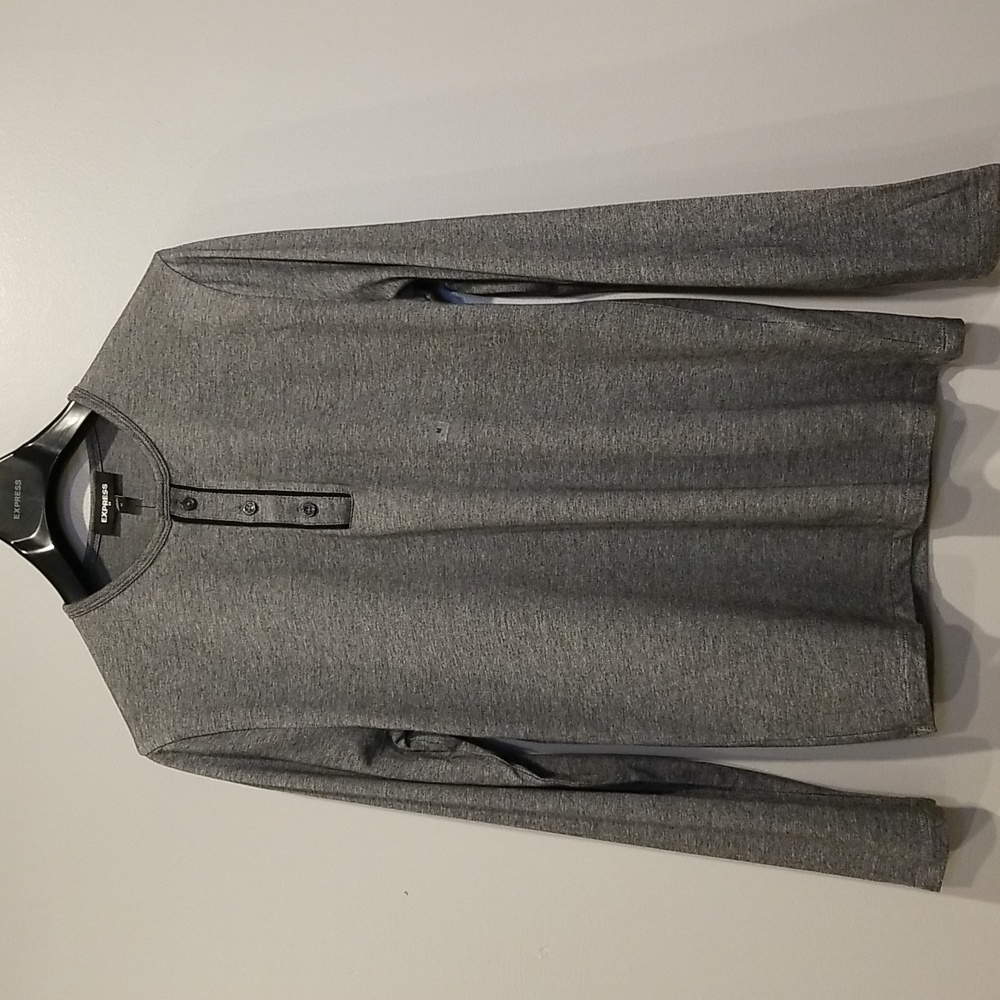 NWT Express Mens Henley sz Medium
